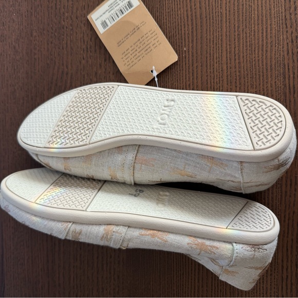 TOMS Classic Metallic Dragonflies Print sz 9.5 - Picture 5 of 5